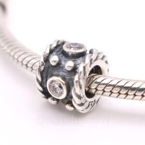 Authentic PANDORA Oxy Crown Charm - 790221CZ
